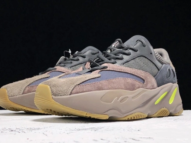 Adidas Yeezy 700 EE9614 